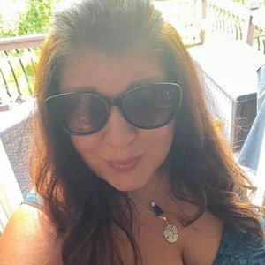 Meet your Posher, Carla